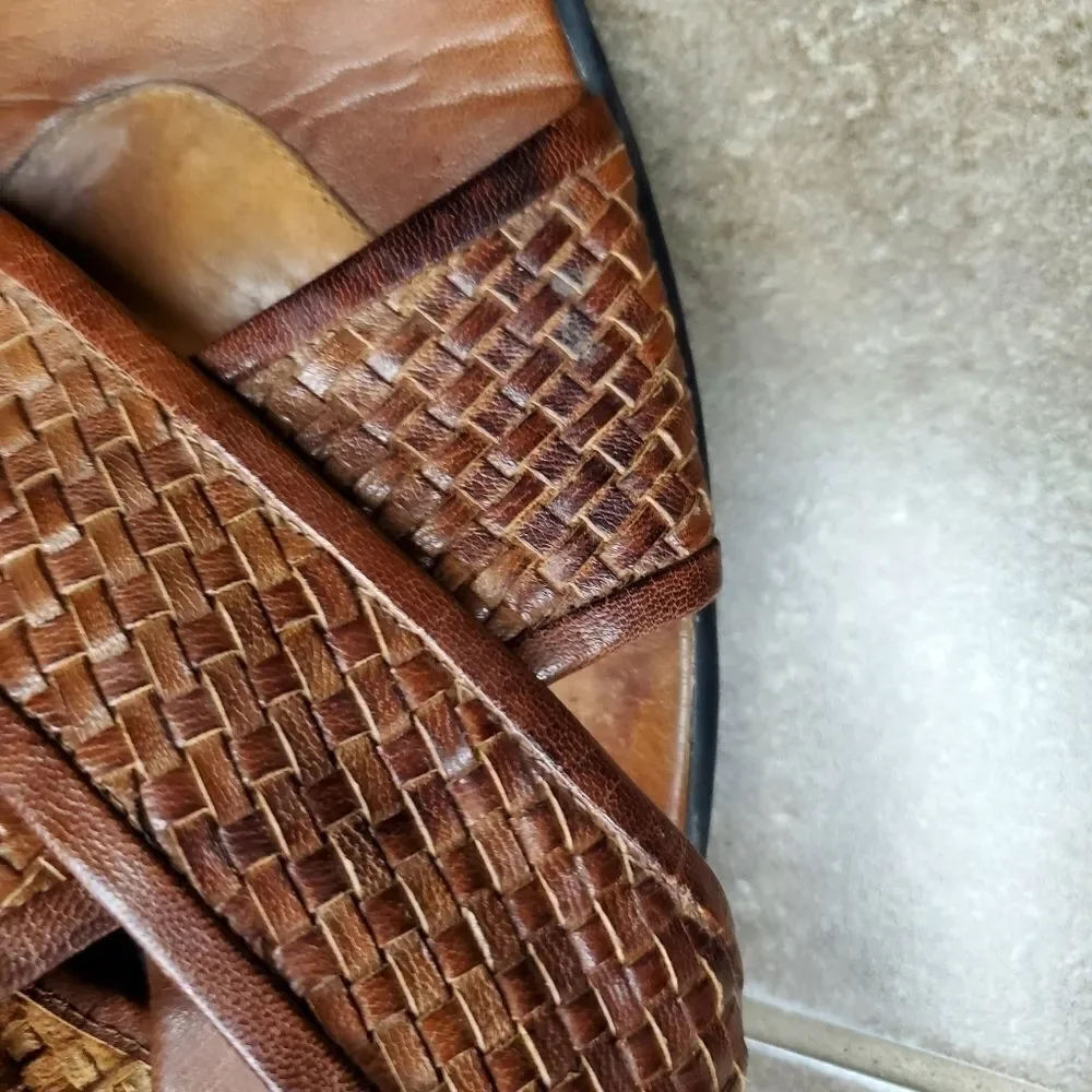 Vintage woven leather David Tate Brown Criss-Cross Sandals - Picture 6 of 13